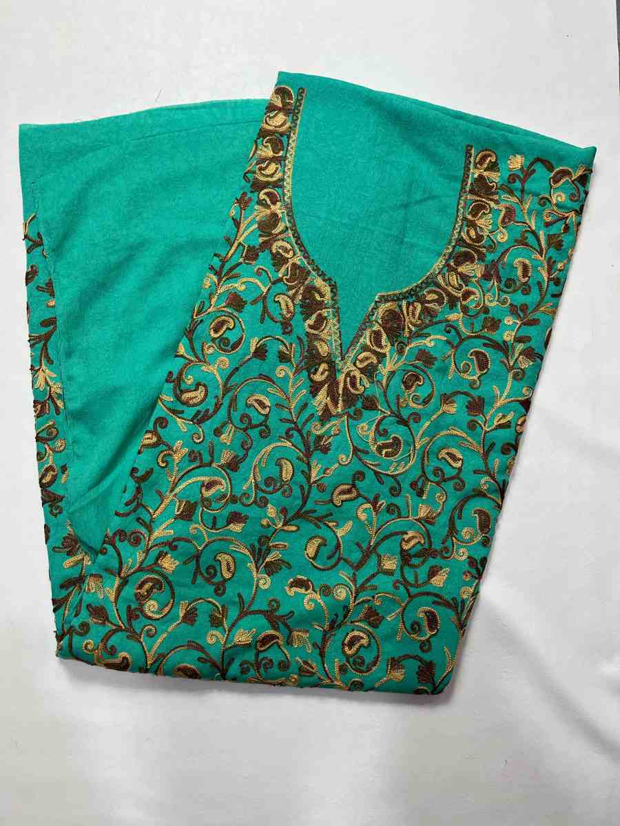 Gulnaaz Embroidered Kashmiri Suit 2 Peice (Unstiched)