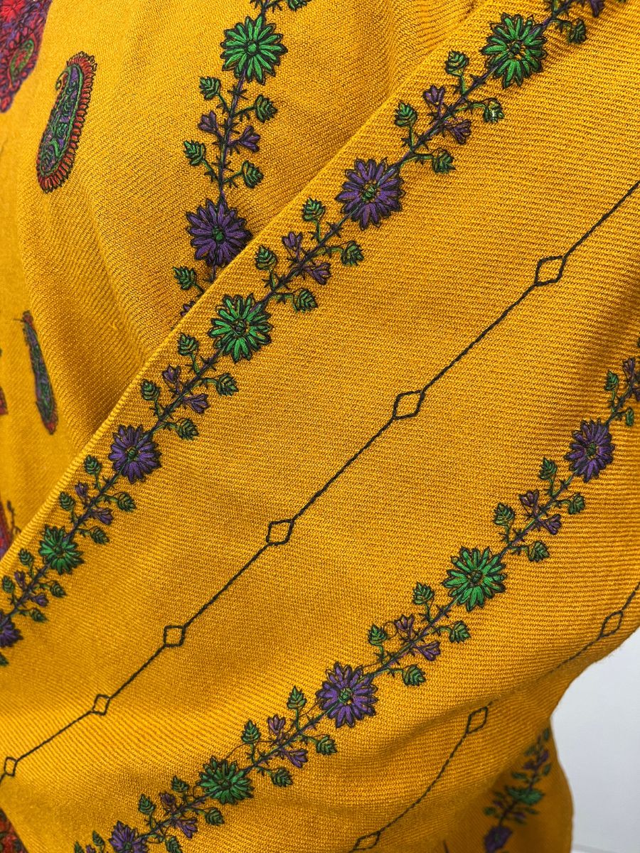 Kashmiri Soni Embroidered Phiran | Mustard