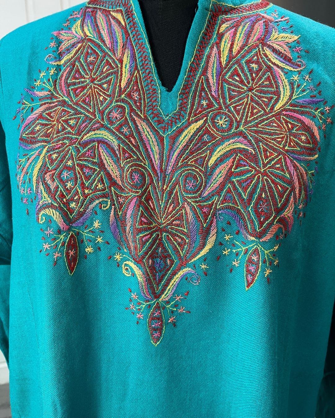 Meeras: Hand-Embroidered Raffel Phiran | Emerald Mist