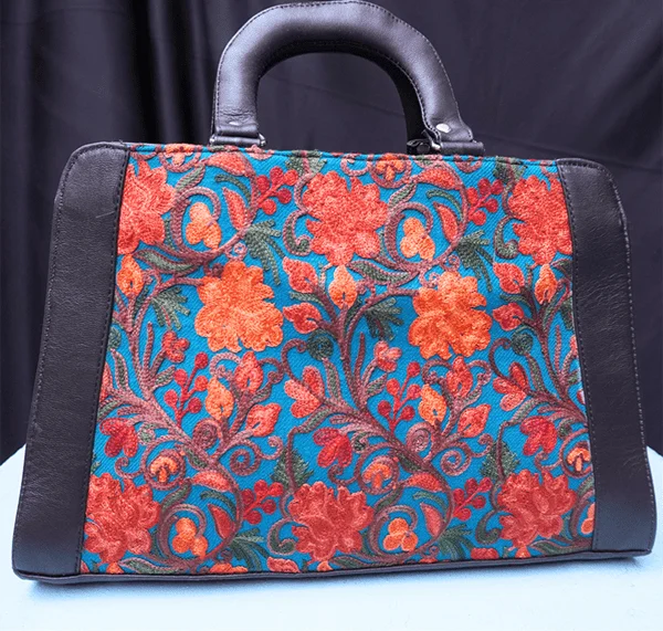 Visaal Hand bag, leather with embroidery - KaarKash