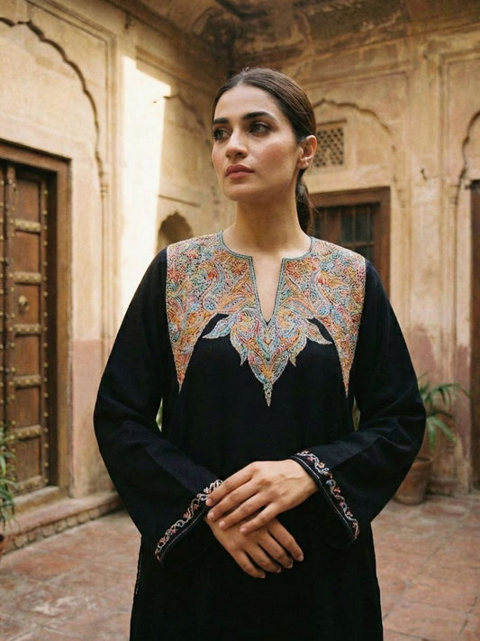 Meeras: Hand-Embroidered Raffel Phiran | Sable