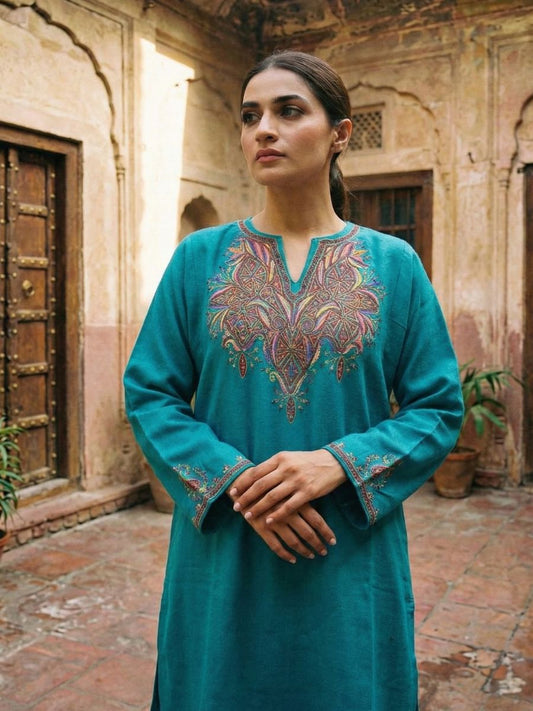 Meeras: Hand-Embroidered Raffel Phiran | Emerald Mist