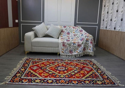 Noor-e-Kashmir Rug Chain Stitch Carpet - KaarKash