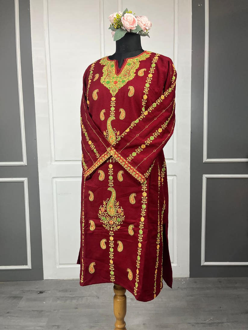 Kashmiri Sozni Embroidered Phiran | Maroon