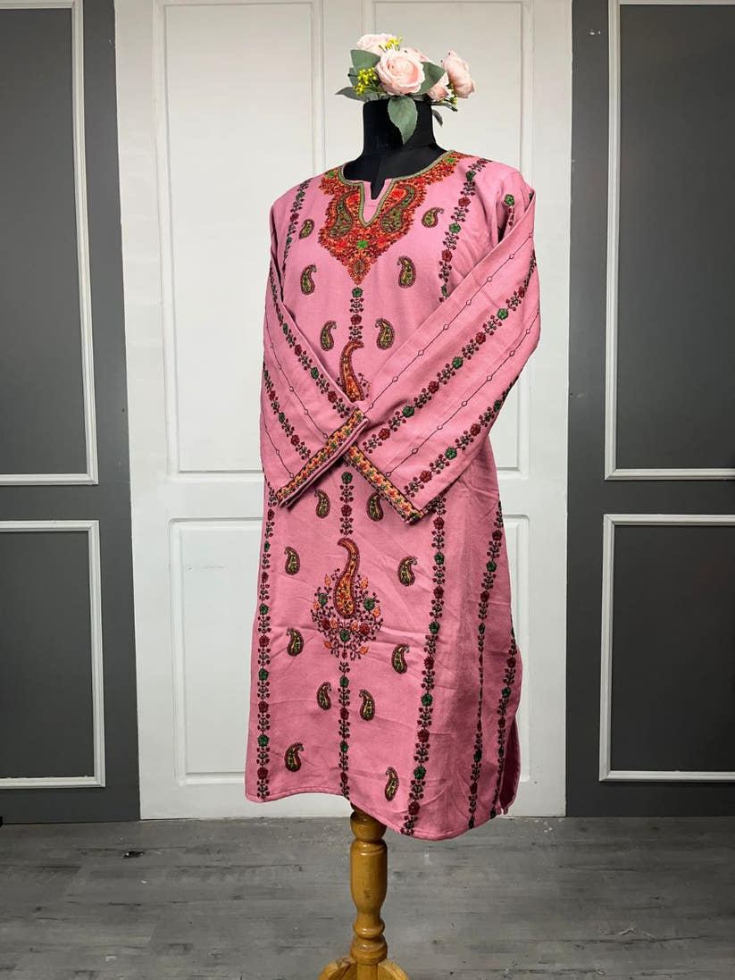 Kashmiri Sozni Embroidered Phiran | Pink