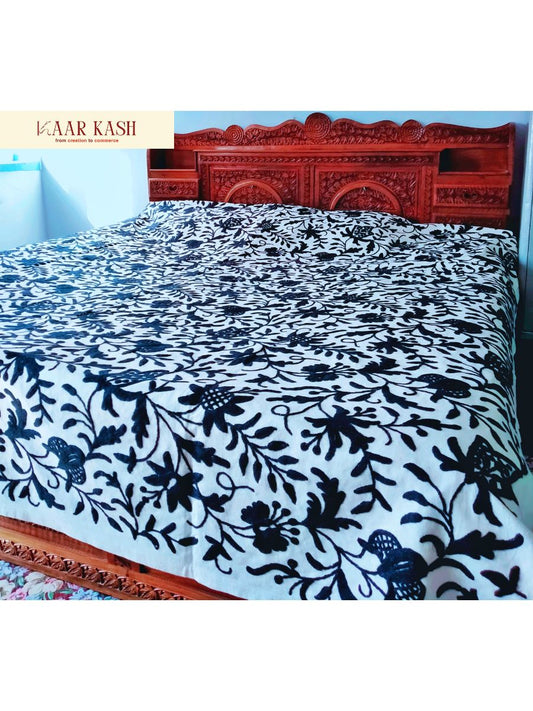 Sozni Safa Krewal Embroidery Bedcover - KaarKash