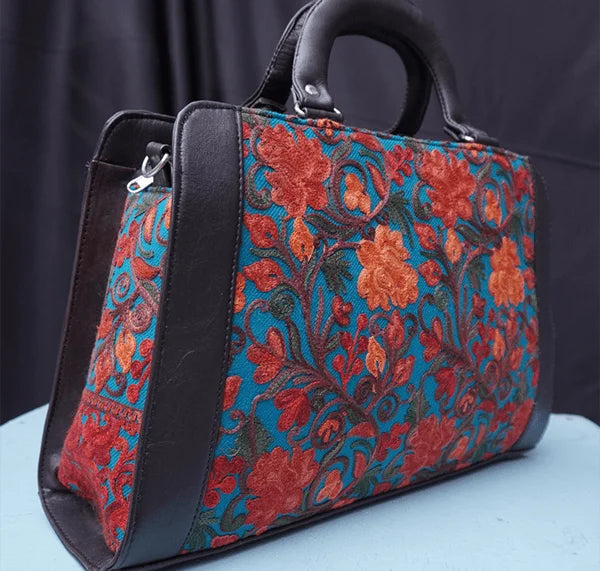 Visaal Hand bag, leather with embroidery - KaarKash