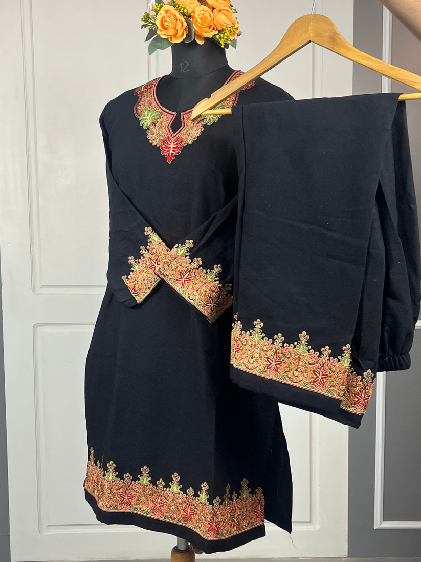 Gulposh Pheran Sozni Cord Set - Noir Ébène