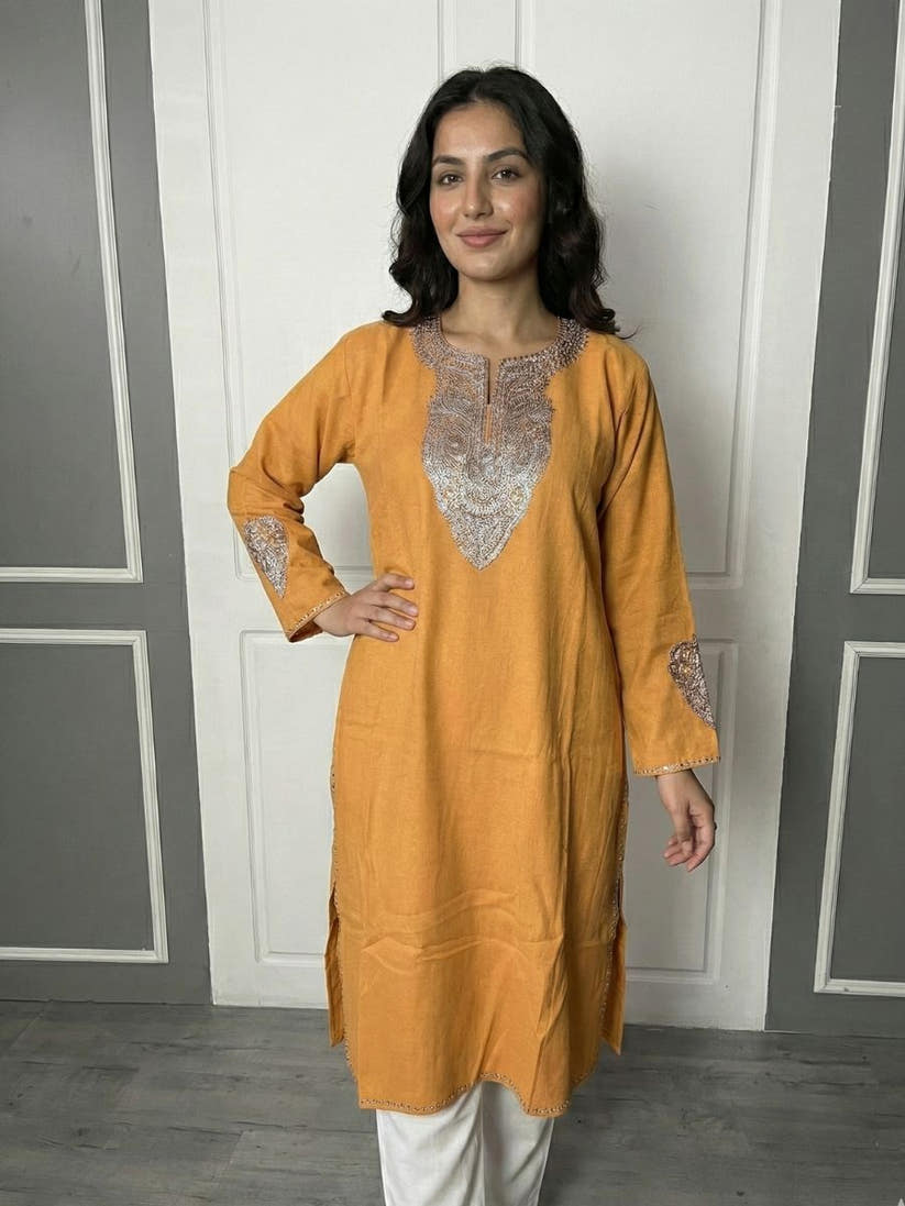 Kongposh: Golden Boti Tilla Pheran (Phiran) – Pure Raffel Wool | Mustard