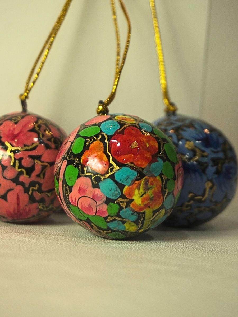 Paper Mache Bauble Balls - Christmas Tree Ornaments | Hanging Decorations for Festive Décor | Set of 9 - KaarKash