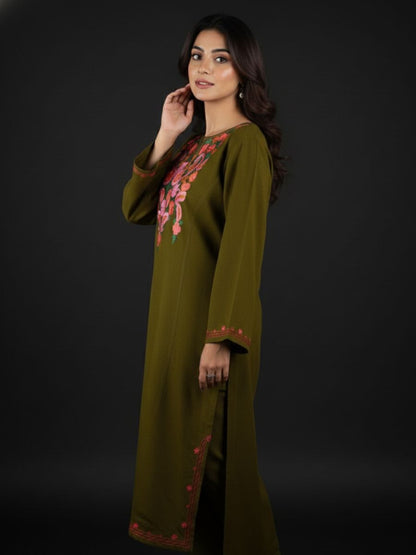 Kashmiri Aari Embroidered Phiran – Pink & Orange | Mehndi