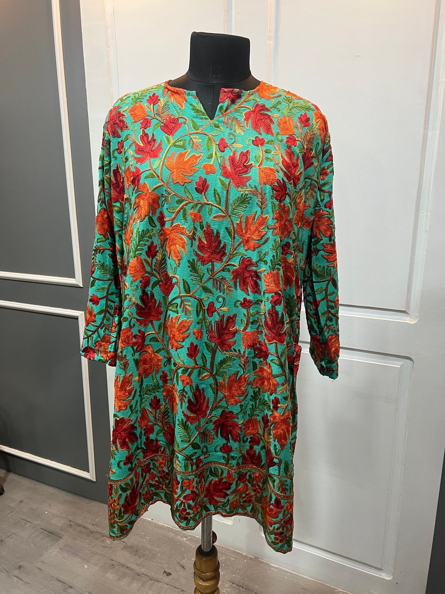 Noor : chinar embroidery summer kurti | light green