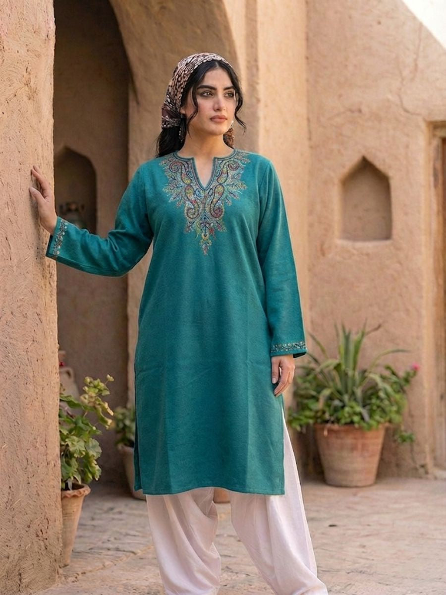 Meeras: Hand-Embroidered Raffel Phiran