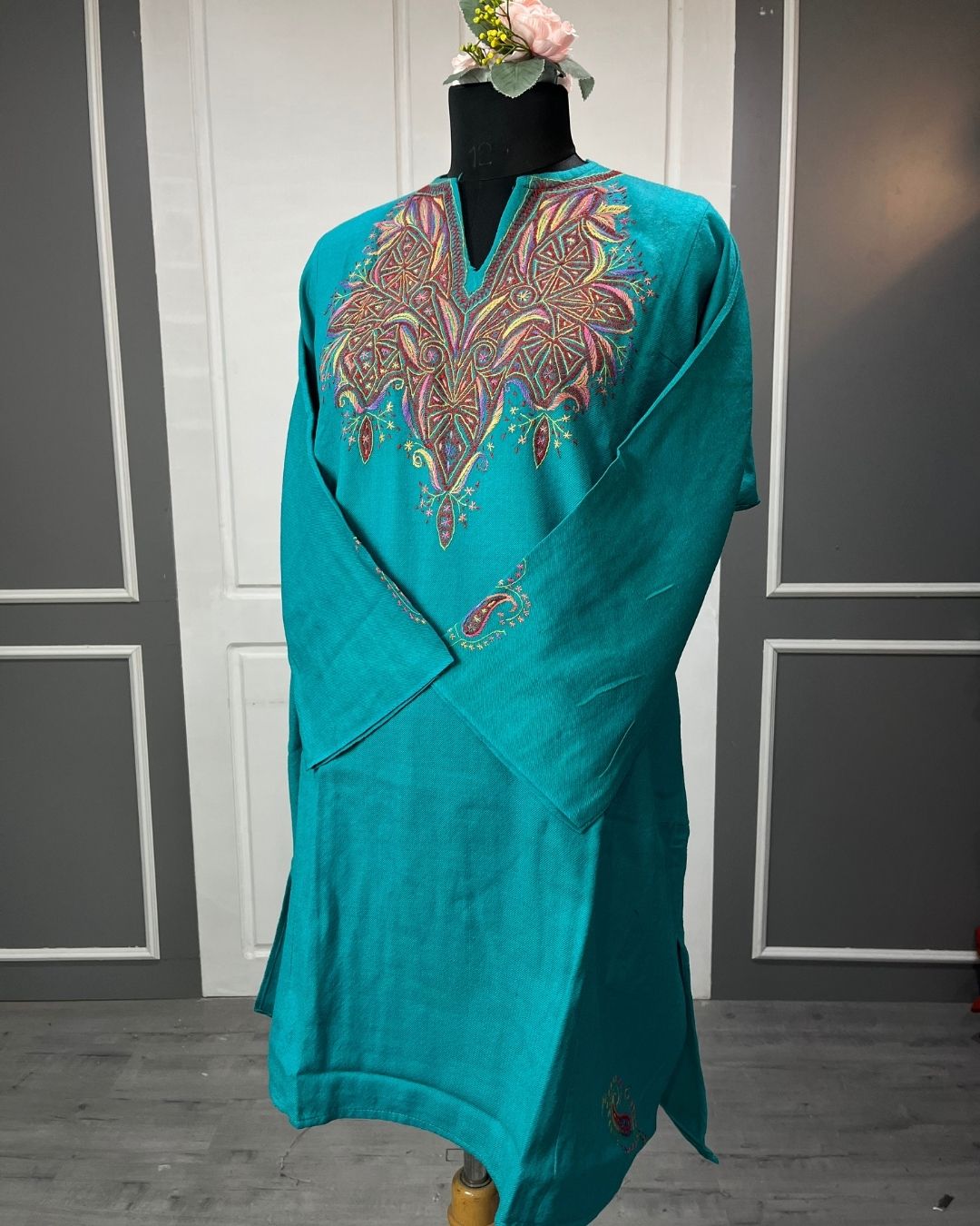 Meeras: Hand-Embroidered Raffel Phiran | Emerald Mist