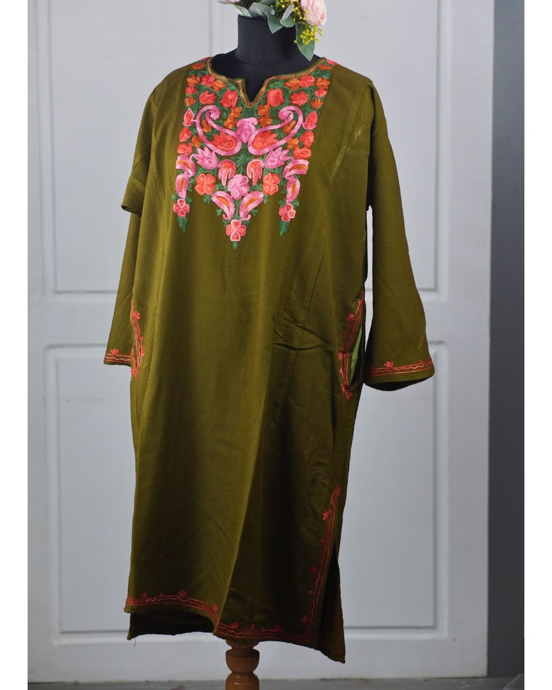 Kashmiri Aari Embroidered Phiran – Pink & Orange | Mehndi