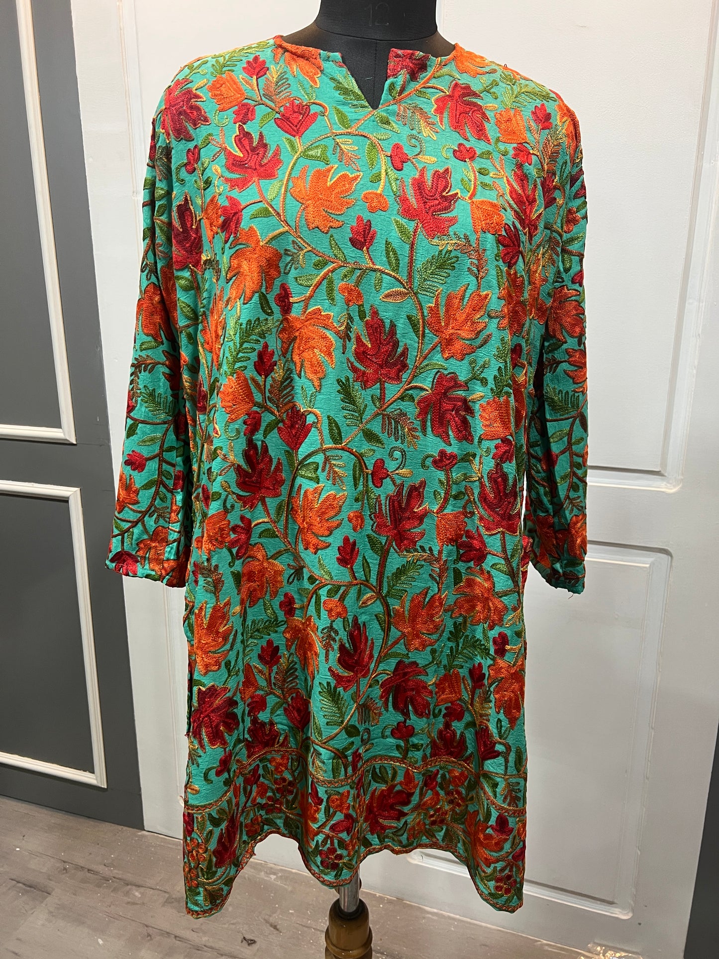 Noor : chinar embroidery summer kurti | light green