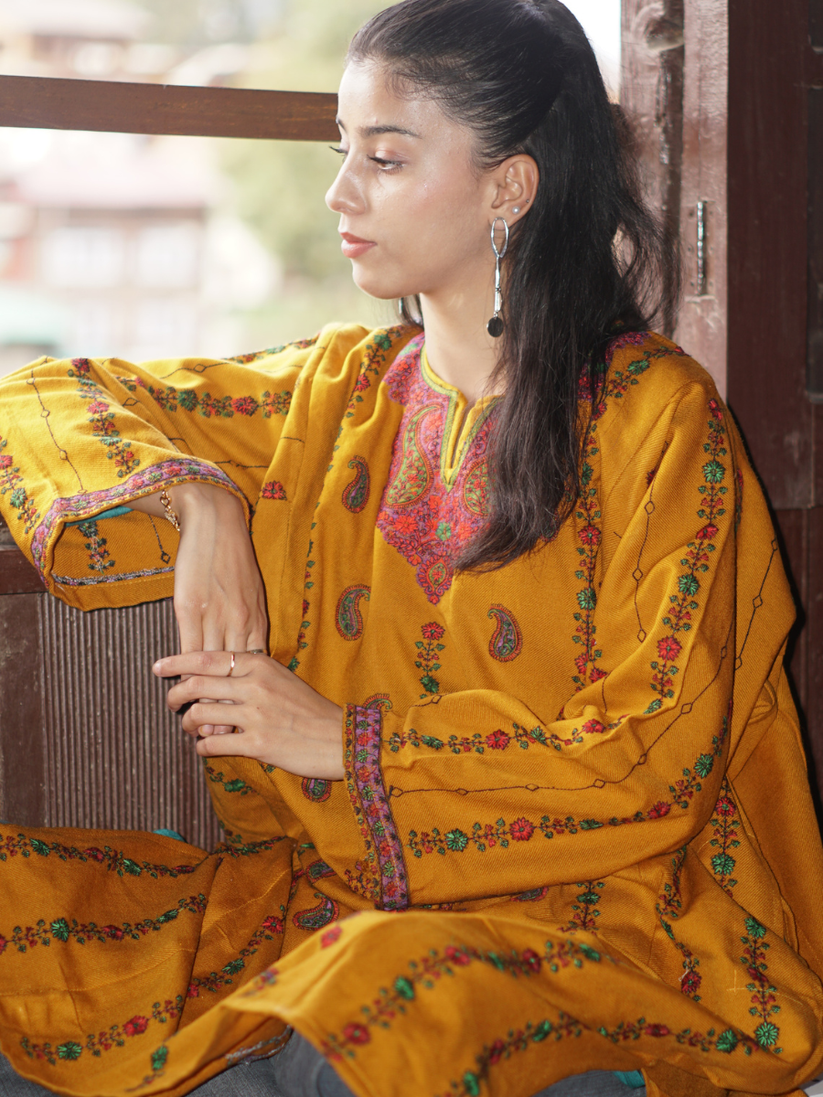 Kashmiri Sozni Embroidered Pheran (Phiran) | Mustard