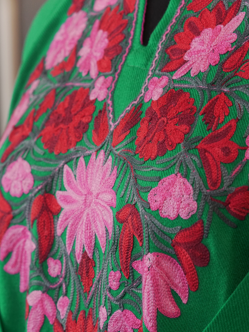Green Kashmiri Pheran with Embroidery | Aari Embroidered Wool Phiran