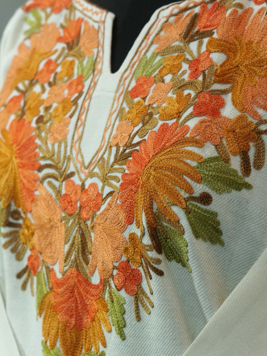 White Kashmiri Pheran with Multicolour Paisley Embroidery | Manual Aari Embroidered Wool Phiran