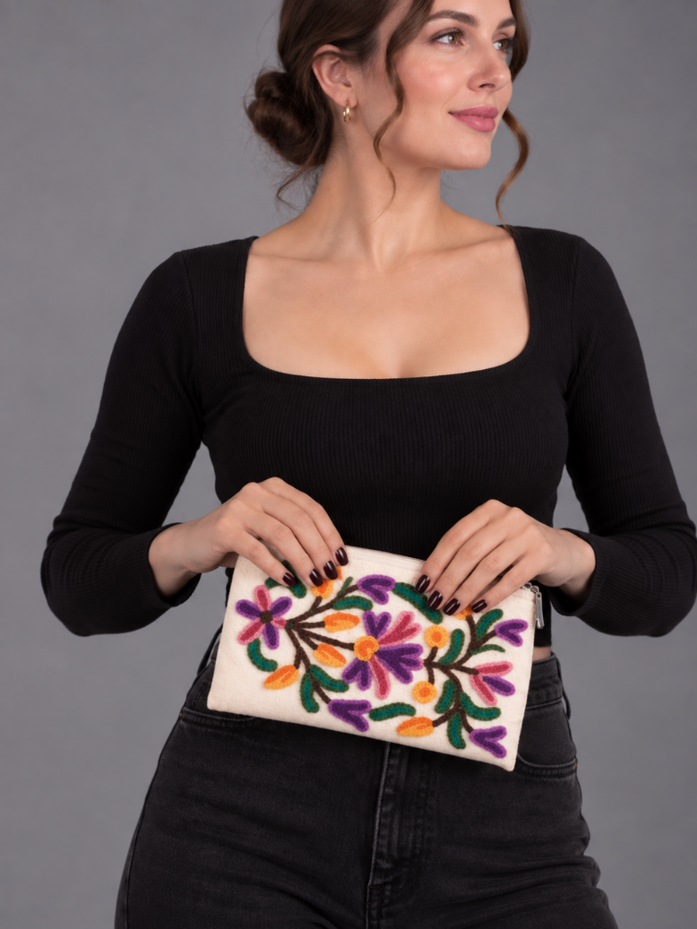 Krewal pouch