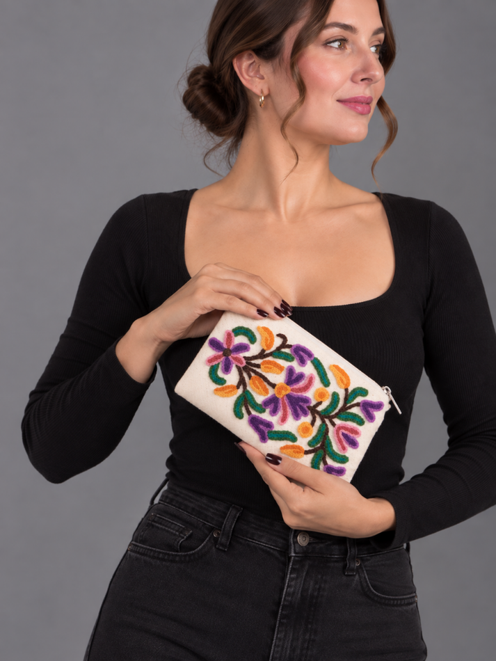 Krewal pouch